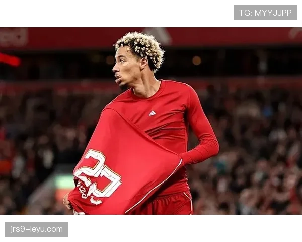 利物浦陷入困境：斯洛特战术难救主，伊萨克难堪大任？