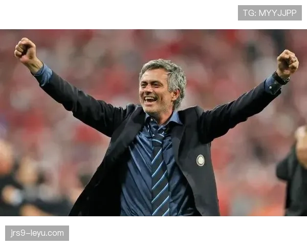 穆里尼奥的凝聚之道:解析其与球员建立信任关系的关键策略 穆里尼奥的凝聚之道:解析其与球员建立信任关系的关键策略